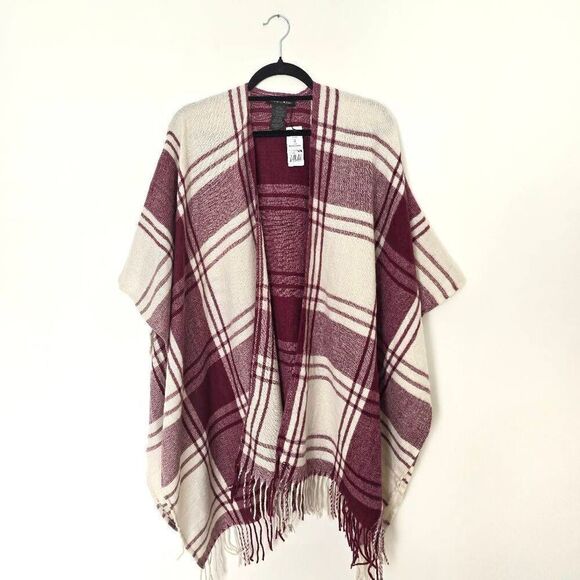 Banana Republic Wrap Women's One Size Burgundy Ivory Plaid Knit Fringe Cozy Ther - Picture 1 of 6